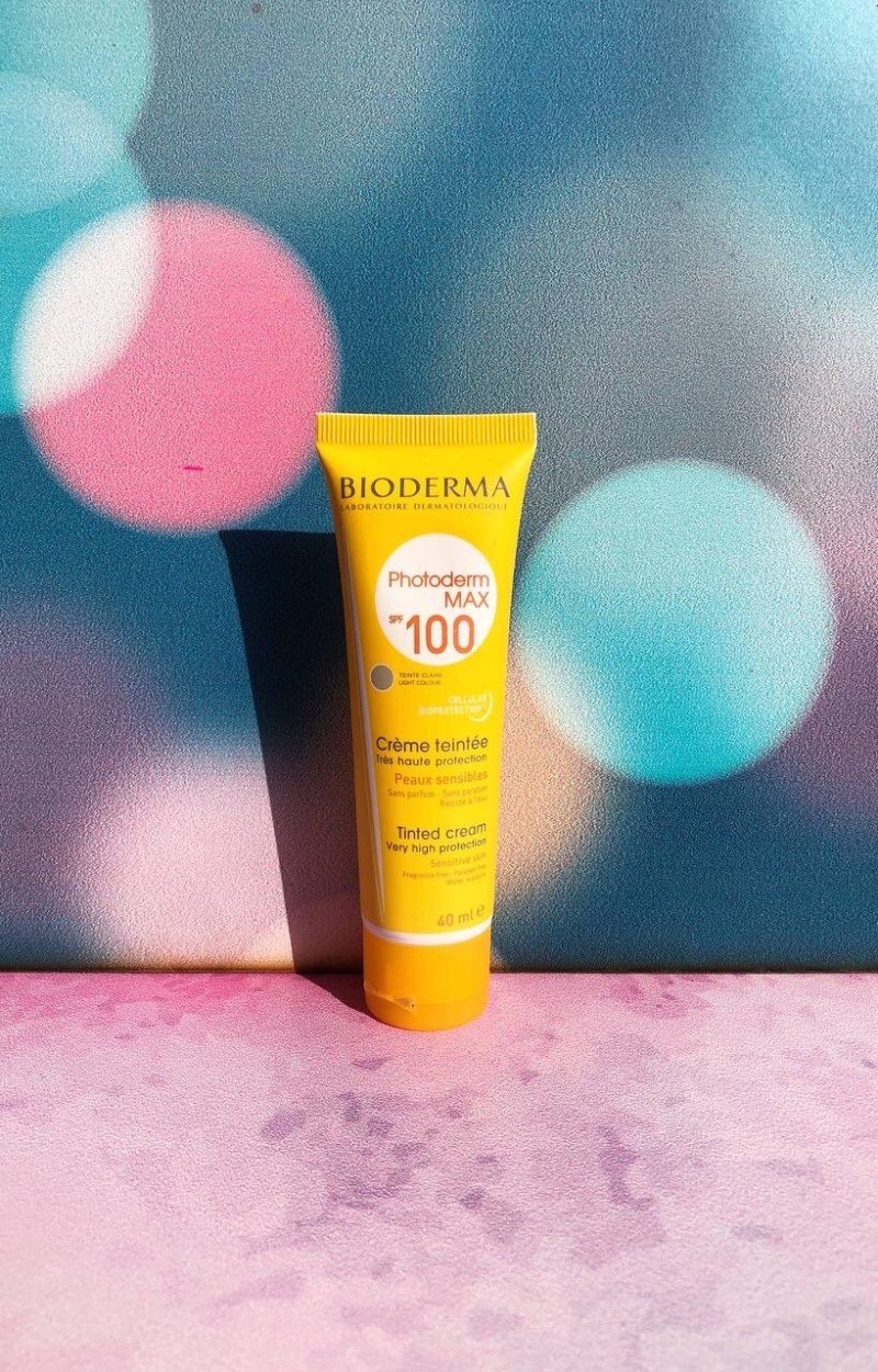 ضد افتاب رنگی spf100بیودرما